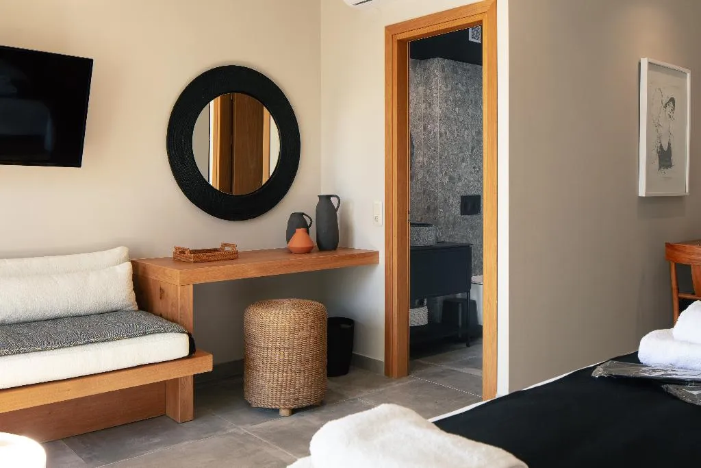 JUNIOR SUITE WITH BALCONY Room, Chapter 02 Gallery Suites, Crete