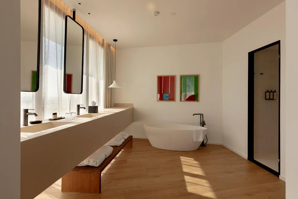 Double or Twin LUXURY SEA VIEW Room, Elisabeth By the Sea, Costa Brava