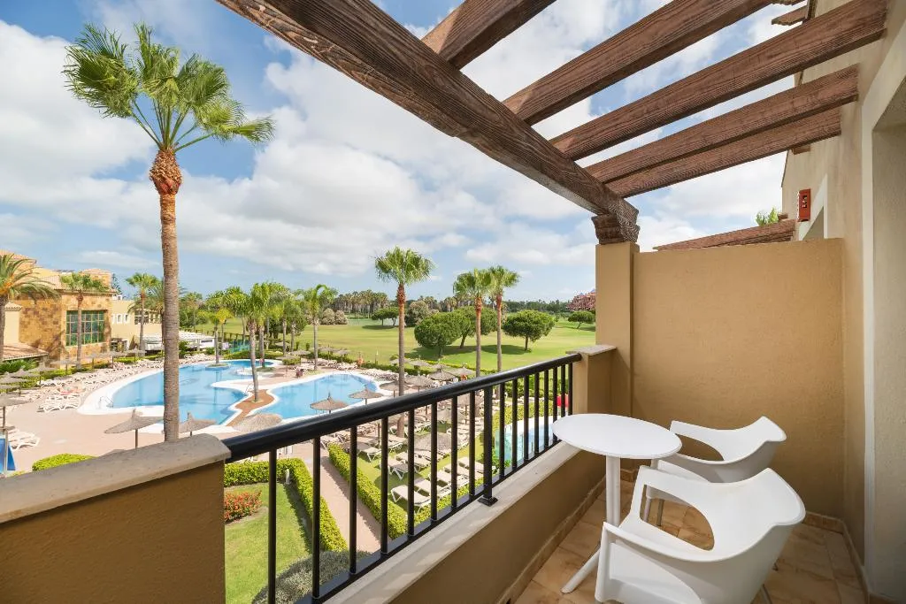 FAMILY ROOM SUPERIOR Room, Elba Costa Ballena Beach & Thalasso Resort, Costa De La Luz