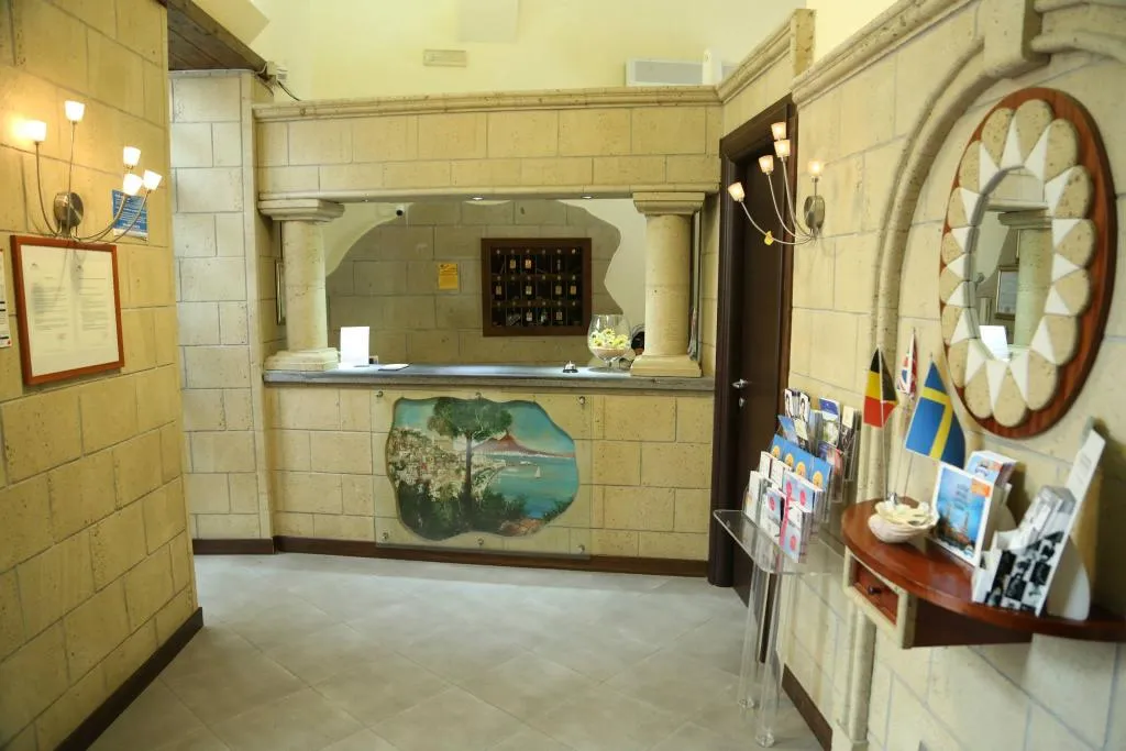 Lobby, Hotel Nettuno, Naples