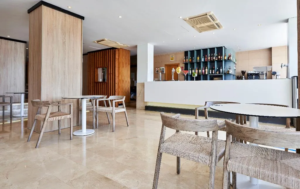 Bar, Hotel Globales Cala Viñas Adults Only +16, Majorca