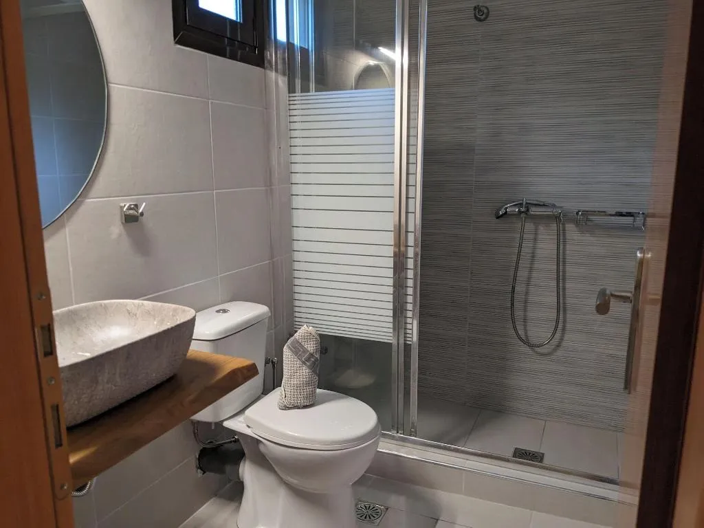 Room, Villa Karina - Near Achladies Beach, Skiathos