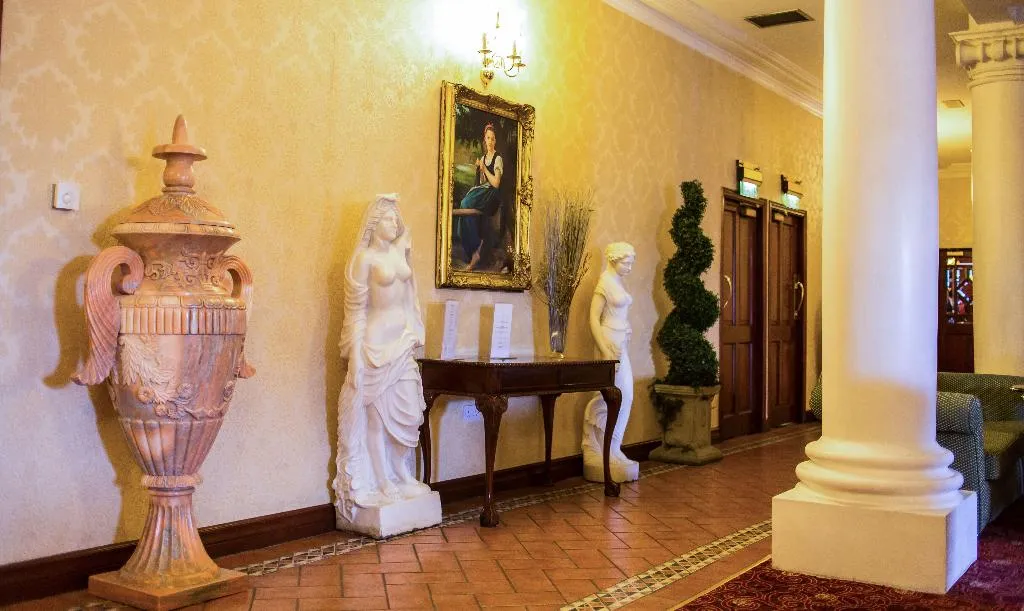 Lobby, Sheldon Park Hotel & Leisure Centre, Dublin