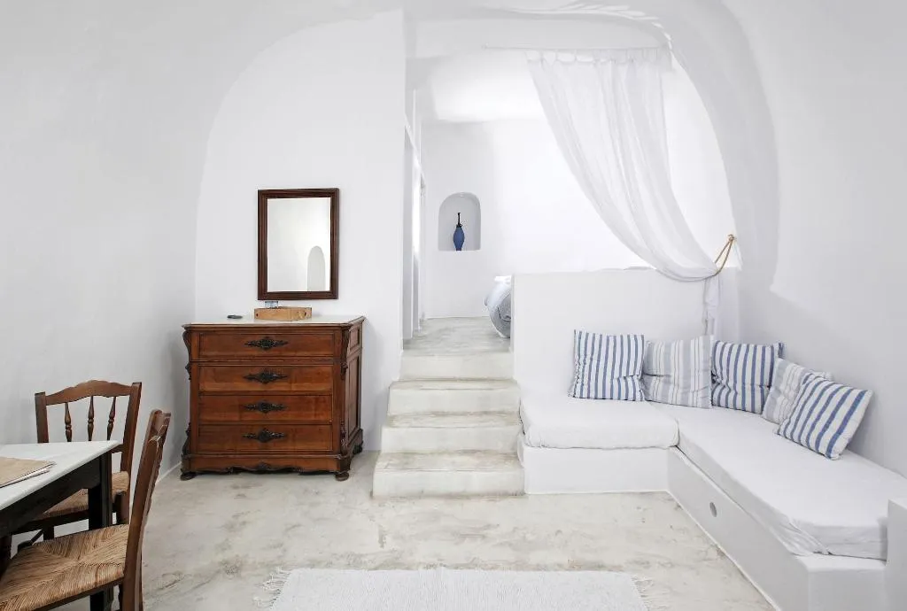 Room, Aghios Artemios Traditional Houses, Santorini