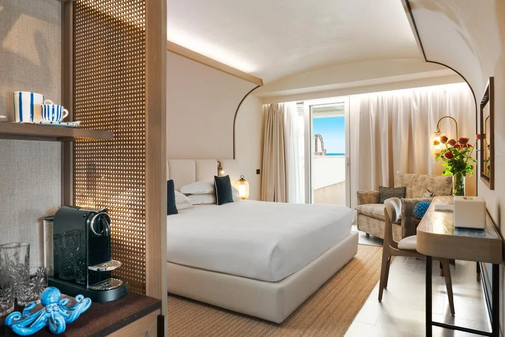 TRIPLE DELUXE Room, Mazzarò Sea Palace, Taormina