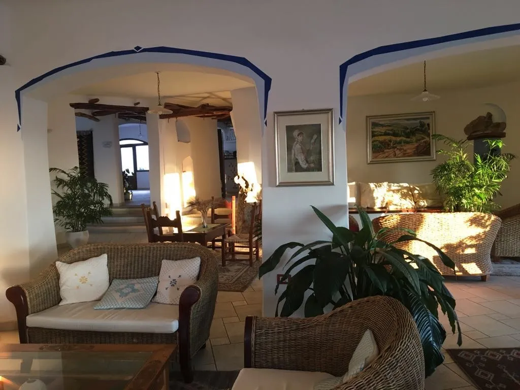 Lobby, Nuraghe Arvu, Olbia