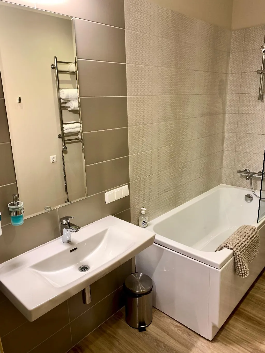 APARTMENT WITH BALCONY Room, Riga Lux Apartments - Ernesta, Riga