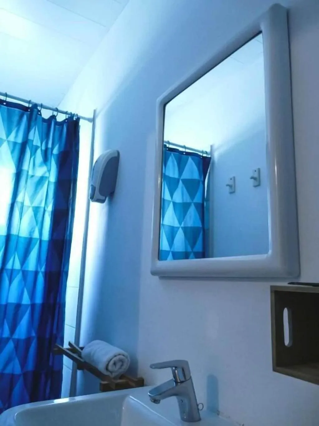 Room, Hostal Cling 43, Costa Dorada
