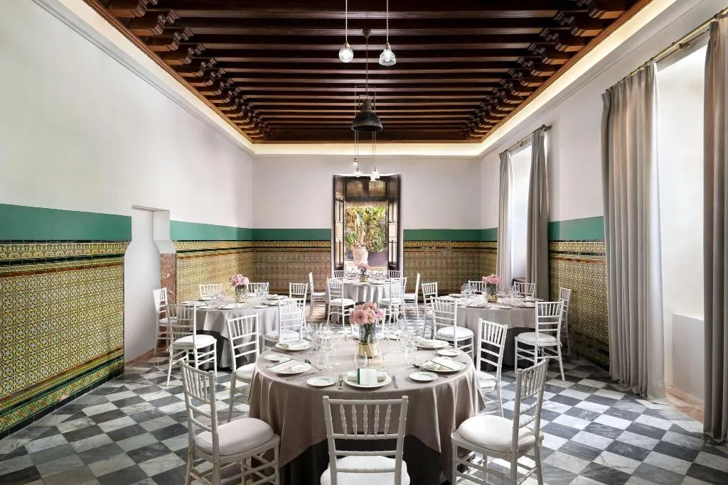 Conferences, Los Seises By Fontecruz, Seville