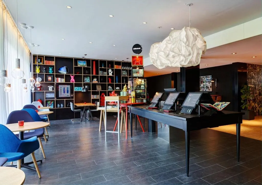 Lobby, citizenM Amsterdam South hotel, Amsterdam