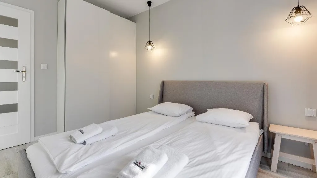 APARTMENT ONE BEDROOM Room, Dom & House Apart Chmielna Park, Gdansk