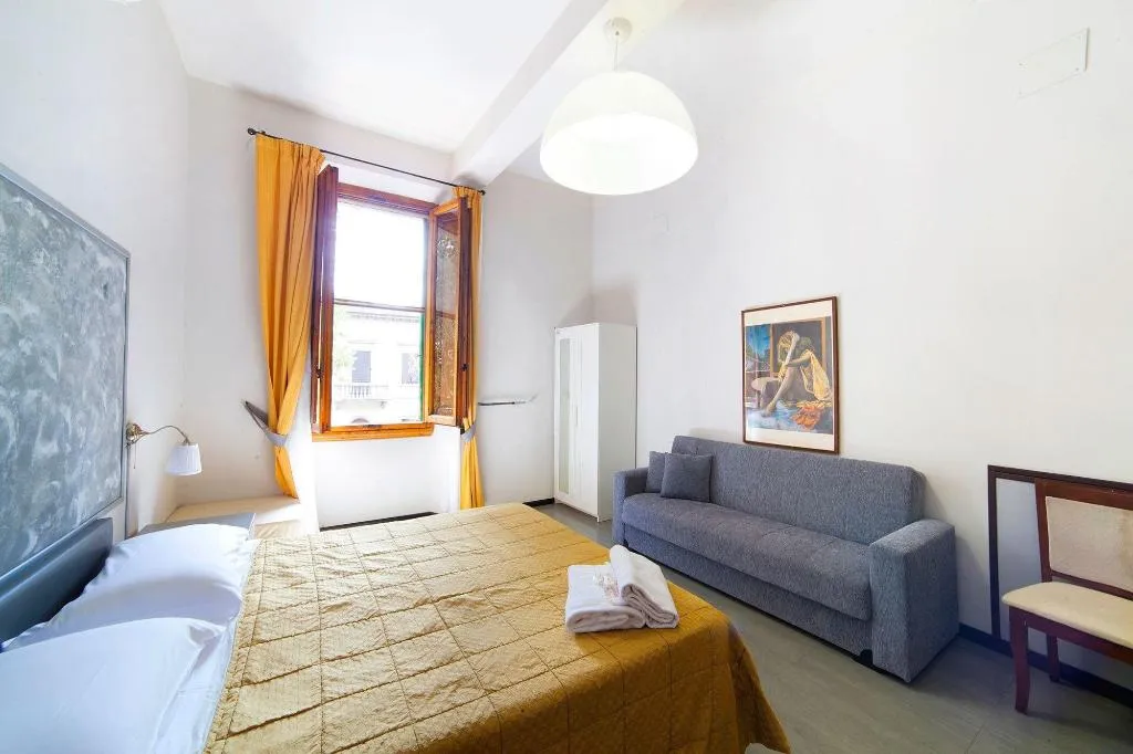 General view, Melody House, Florence