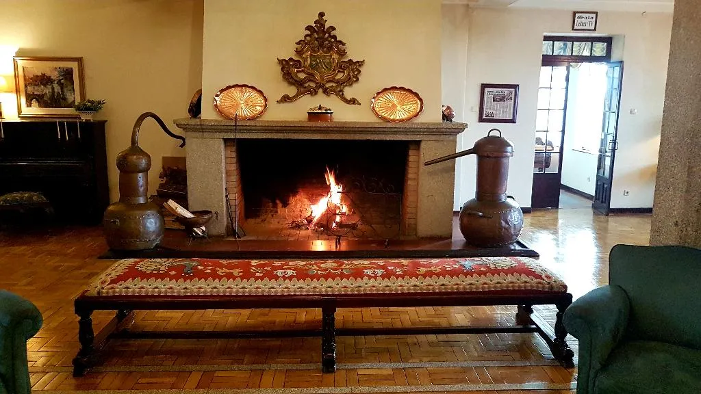Lobby, Urgeiriça, Porto