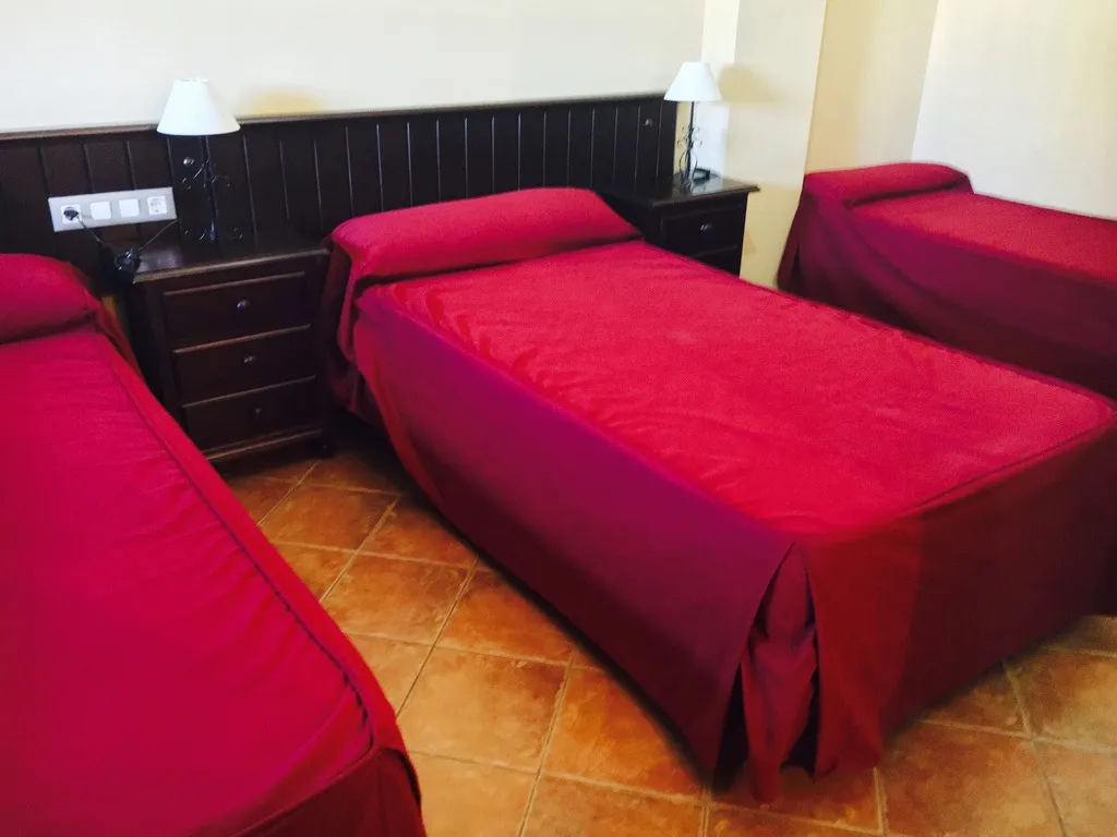 TRIPLE STANDARD Room, Pechi Hostal, Seville