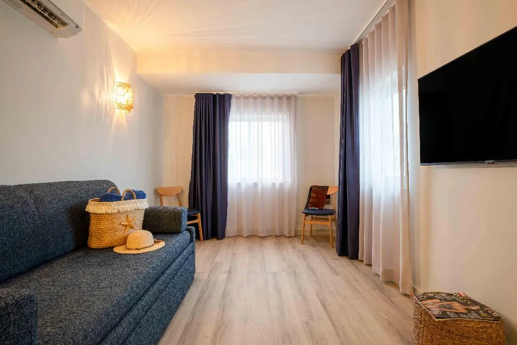 APARTMENT ONE BEDROOM Room, Aqualuz Lagos by The Editory, Algarve