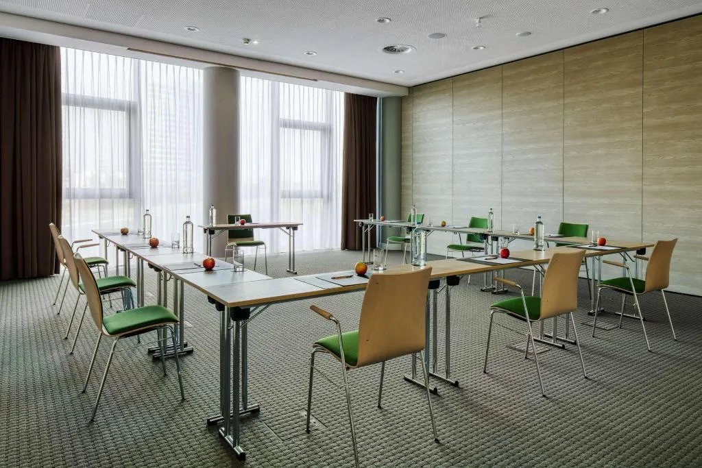 Room, IntercityHotel Amsterdam Airport, Amsterdam