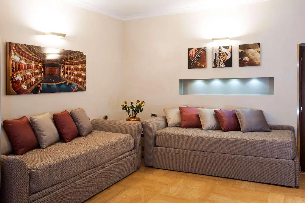 SUITE CAPACITY 4 Room, UNA HOTELS Galles Milano, Milan