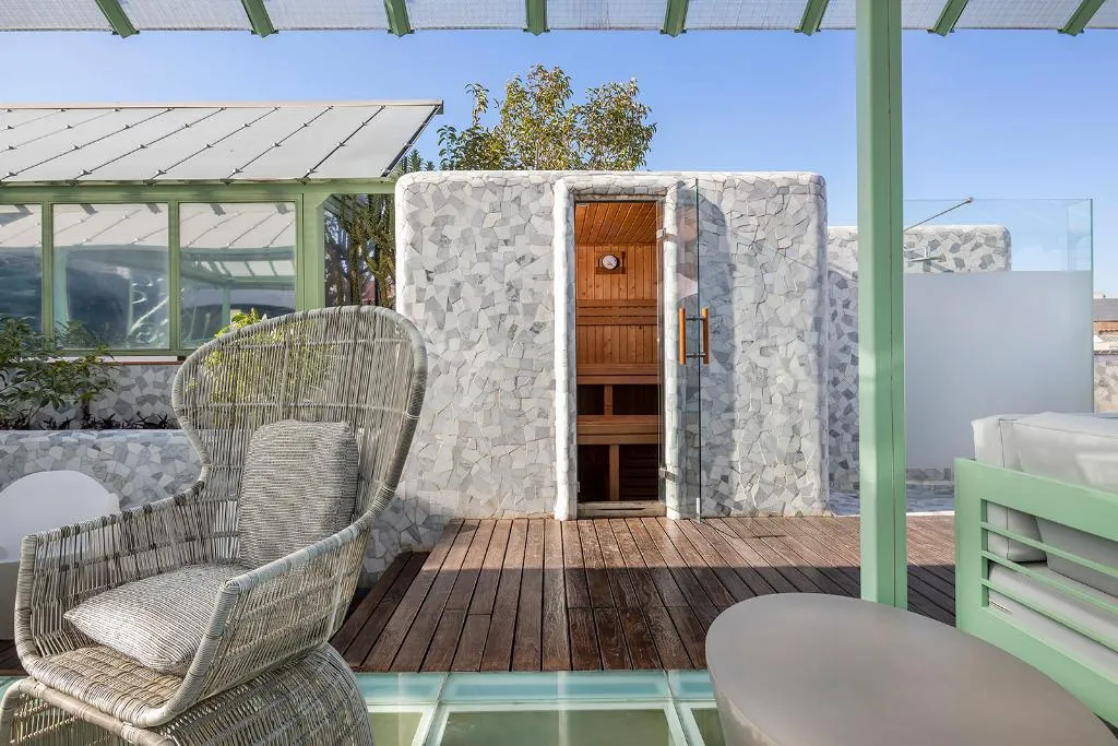 Terrace, El Palauet Modernist Suites, Barcelona