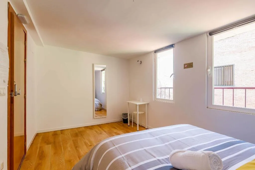 Room, A&Z Javier Cabrini, Madrid