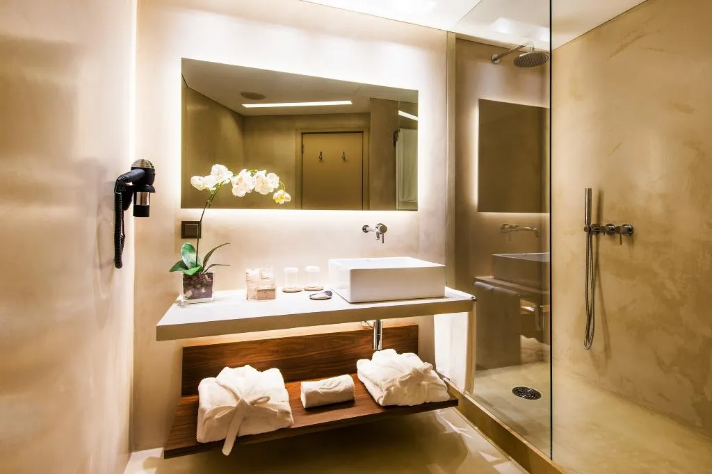 FAMILY ROOM CAPACITY 4 Room, Dom Henrique - Downtown, Porto