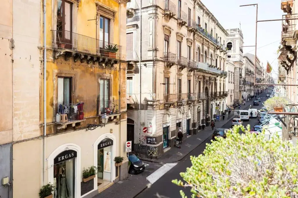 General view, Catania Inn, Catania
