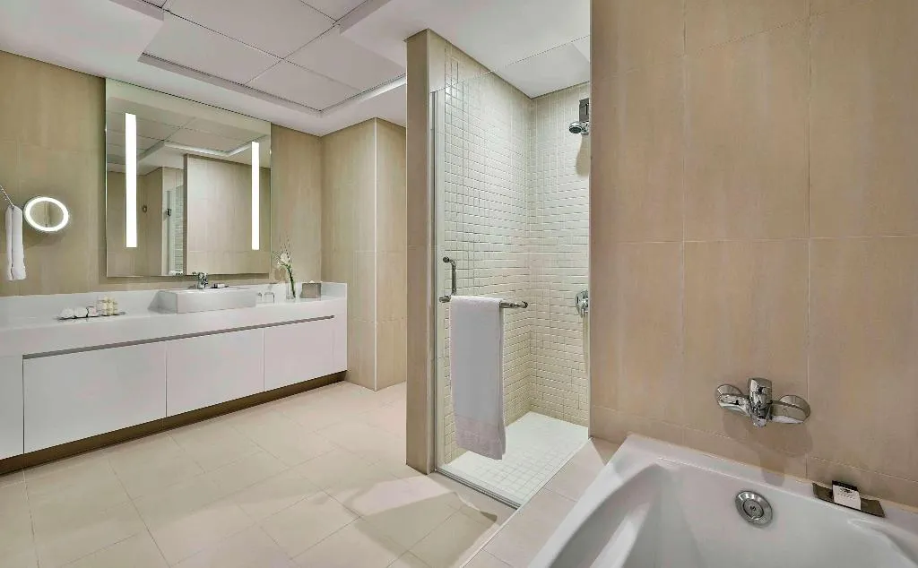 Room, DoubleTree by Hilton Dubai, Jumeirah Beach, Dubai