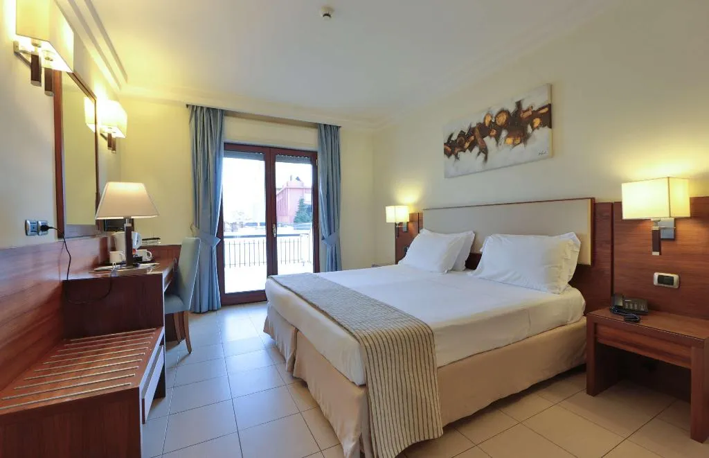 Room, Suites & Residence Hotel, Naples