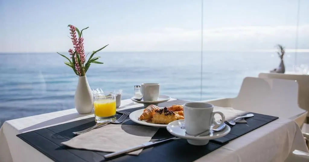 Restaurant, Suit d M correct code to use 3695, Costa Blanca