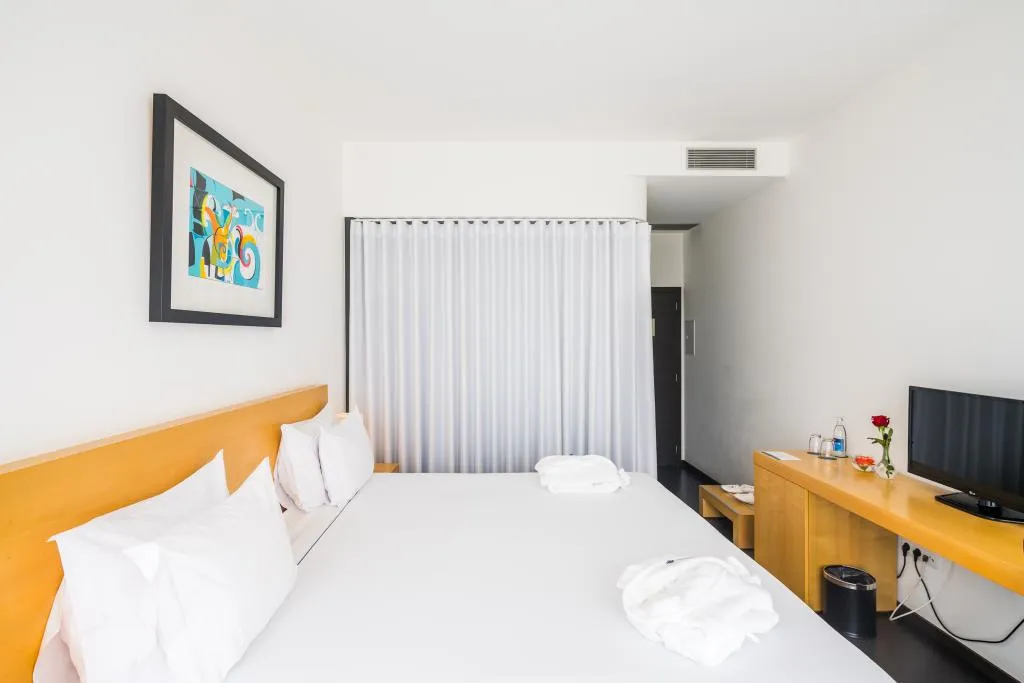 Double or Twin STANDARD Room, Boticas Hotel - Art & Spa, Porto