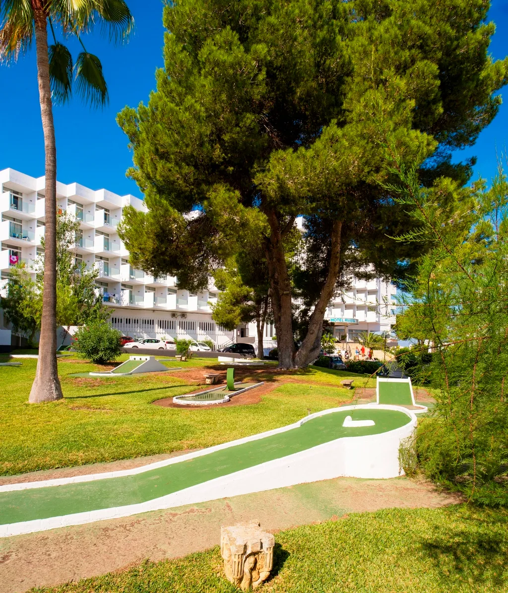 Sports and Entertainment, Vibra Riviera Apartamentos, Ibiza