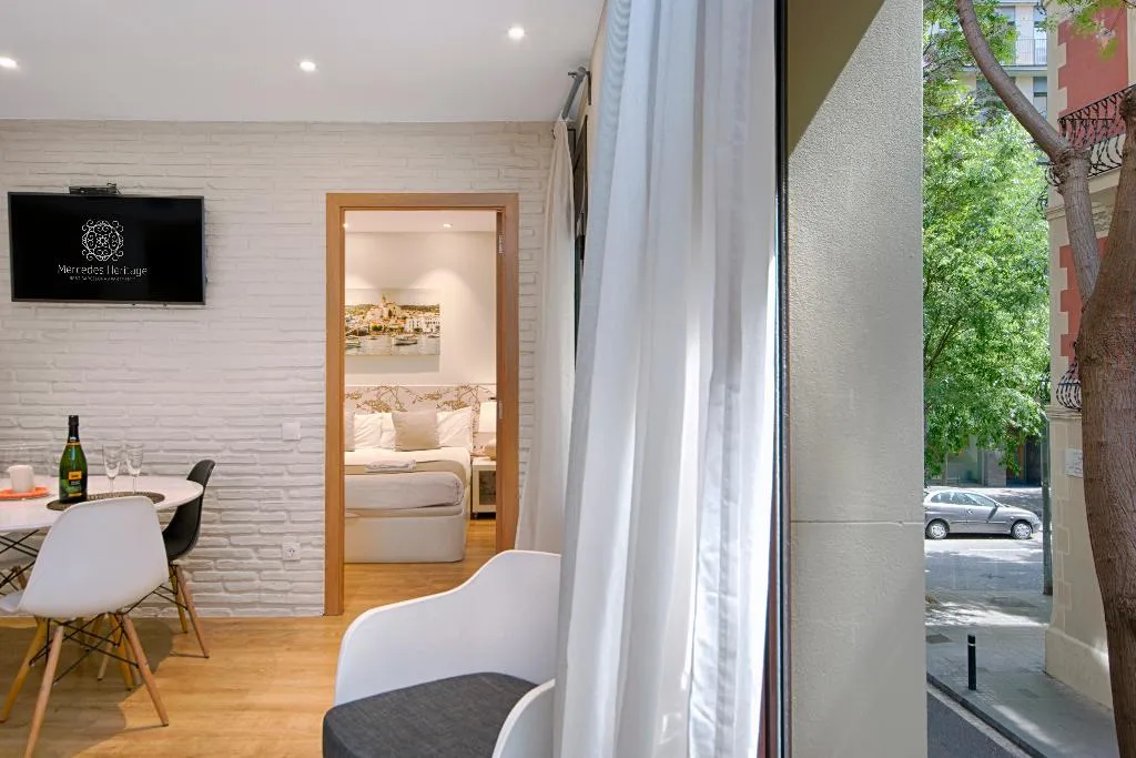 APARTMENT TWO BEDROOMS Room, Mercedes Heritage Apartments, Barcelona