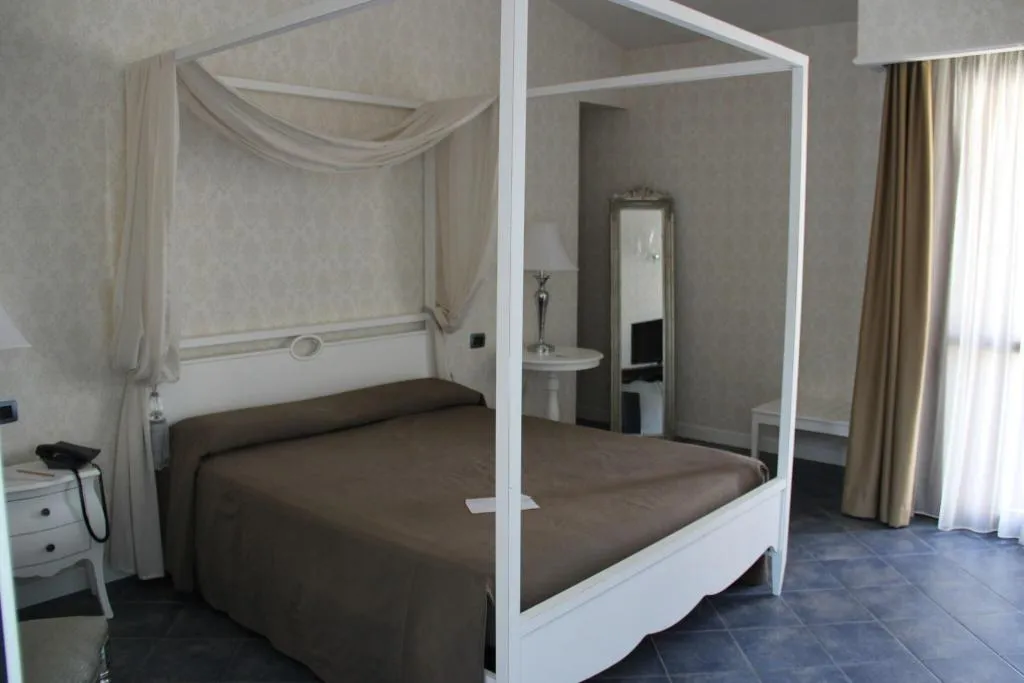 Room, Marina Holiday, Palermo