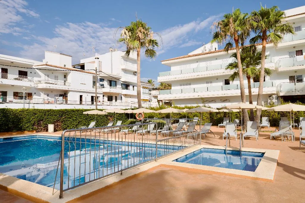 Pool, JS Horitzo, Majorca