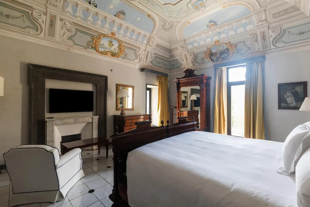 SUITE GARDEN VIEW Room, Grand Hotel Cocumella, Naples