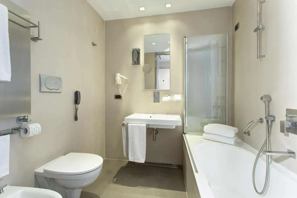 DOUBLE KING SIZE BED Room, Best Western Premier Hotel Royal Santina, Rome