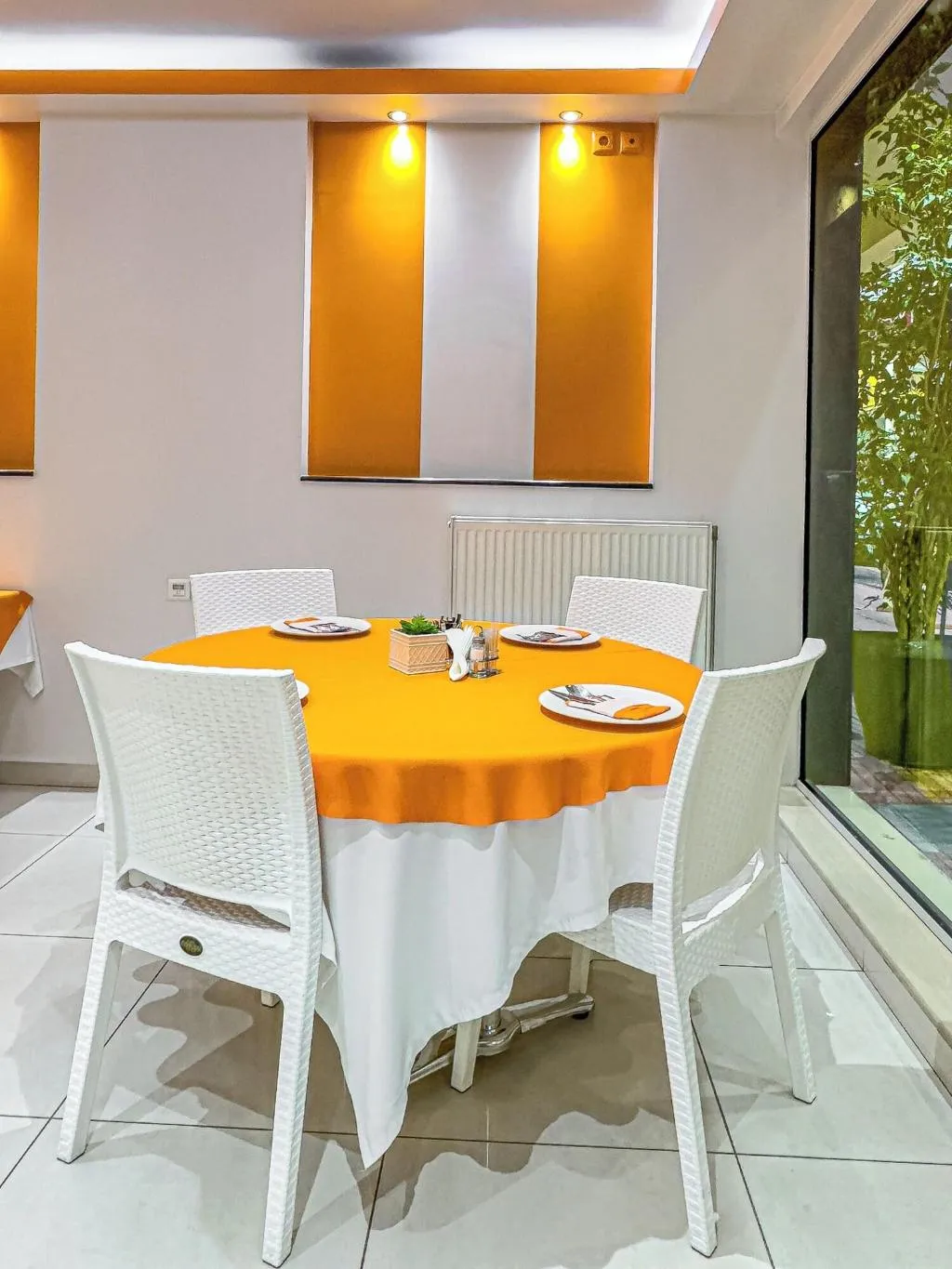 Restaurant, Faros 1, Athens