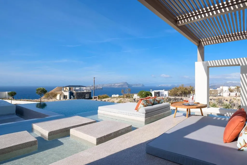 SUITE PREMIUM Room, Potnia Theron Suites, Santorini