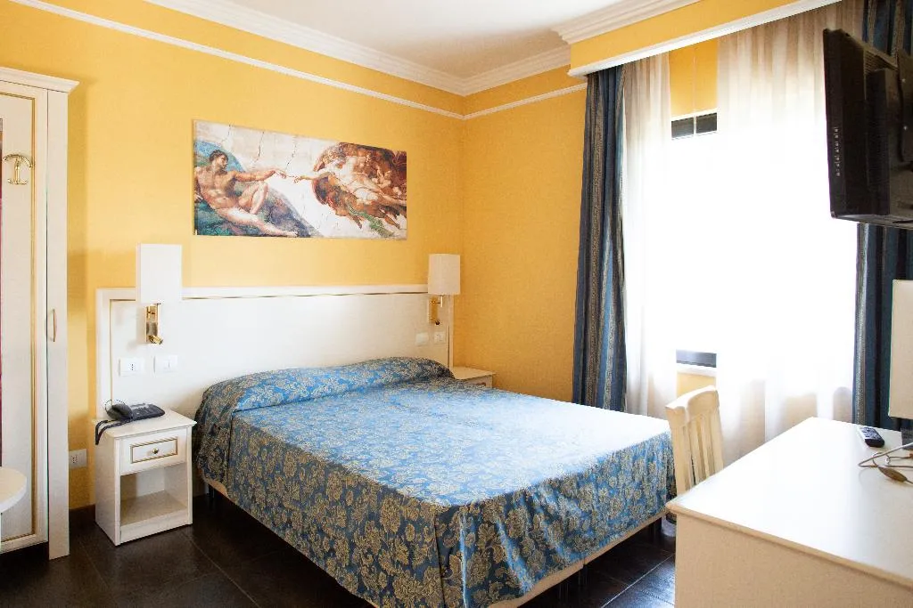 TRIPLE STANDARD Room, Cervara Park Hotel, Rome