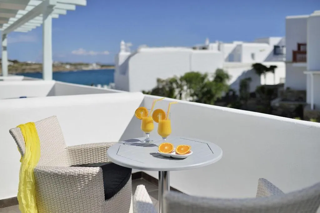 JUNIOR SUITE PARTIAL SEA VIEW Room, Petinos Hotel, Mykonos