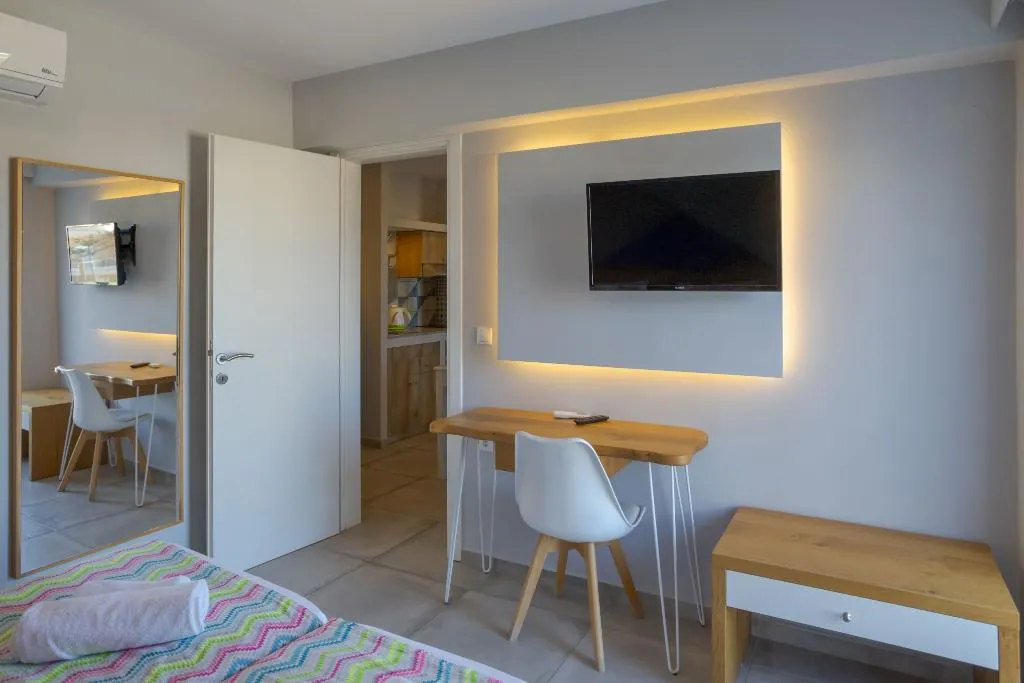 APARTMENT DELUXE WITH BALCONY Room, Natali Apartments, Crete