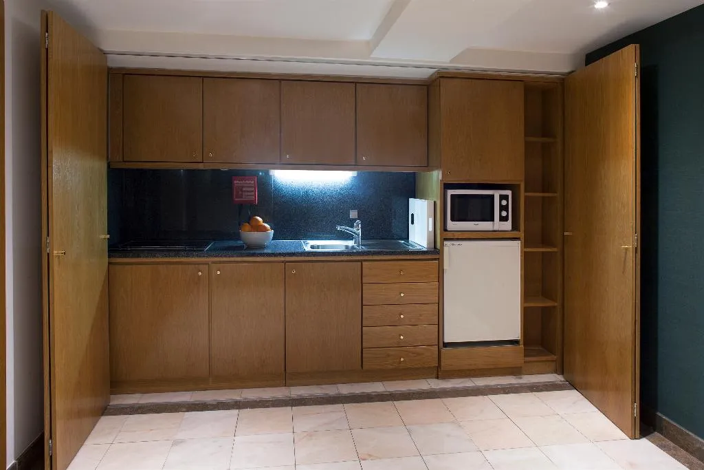 APARTMENT CLASSIC DELUXE Room, Altis Suites, Lisbon