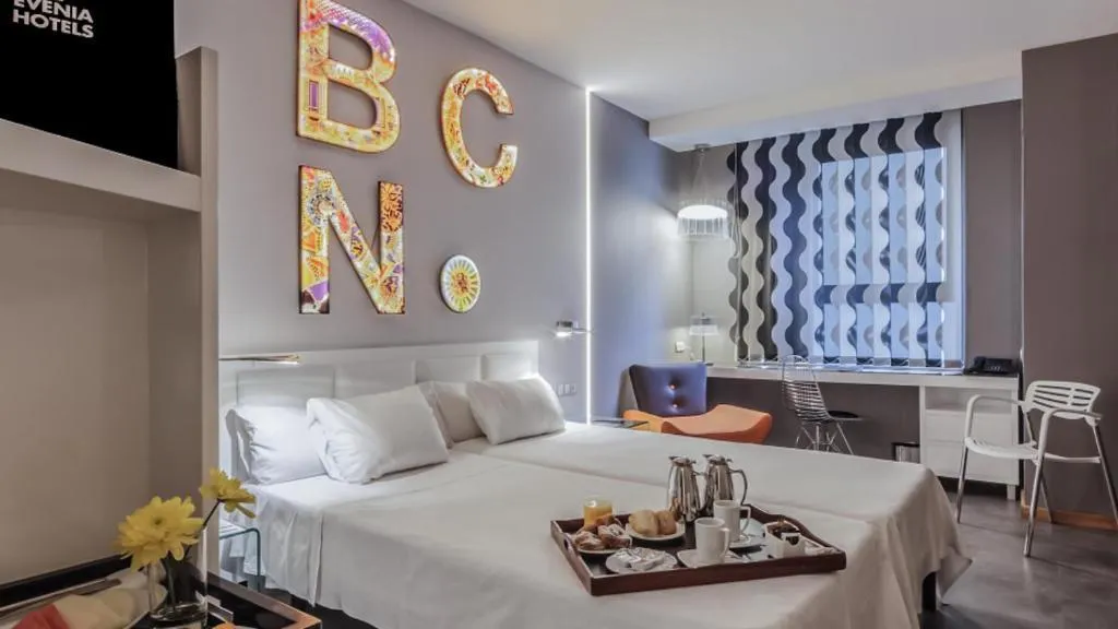 QUADRUPLE STANDARD Room, Evenia Rossello, Barcelona