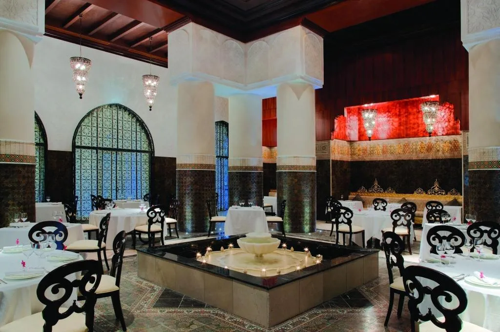 Restaurant, Jumeirah Zabeel Saray Dubai, Dubai