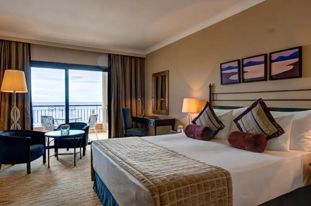 SUITE DELUXE Room, Corinthia Hotel St Georges Bay, Malta