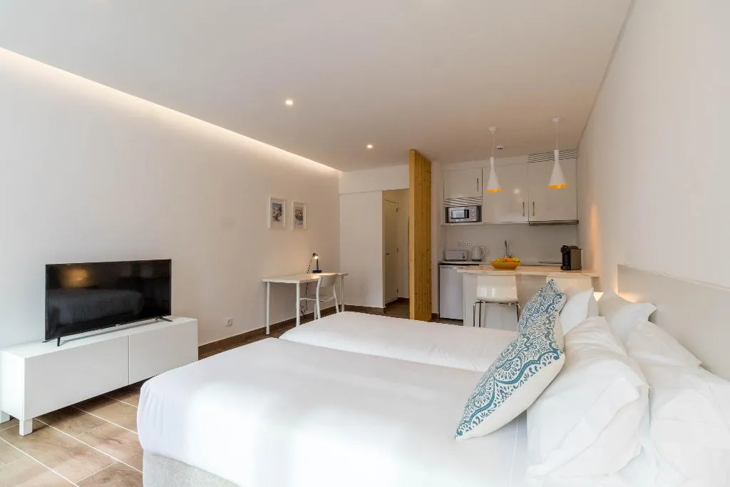STUDIO STANDARD Room, The Navigator - Ocean Heights, Algarve