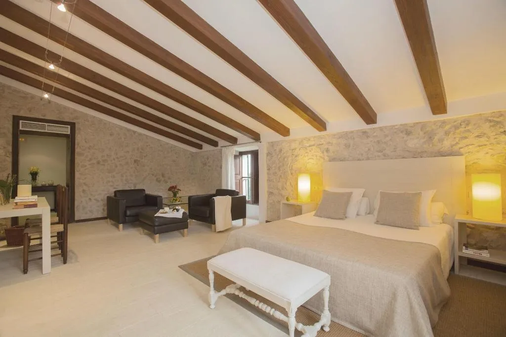 Room, Monnaber Vell, Majorca
