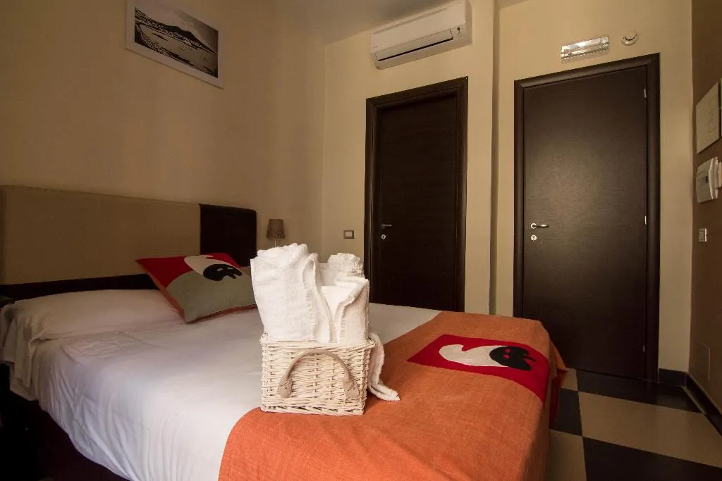 DOUBLE STANDARD Room, Hotel Plebiscito Aparthotel, Naples