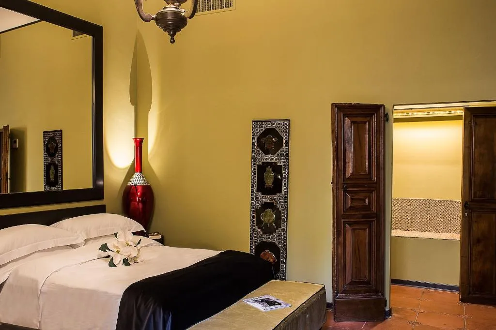 Room, Palazzo Gallery, Florence