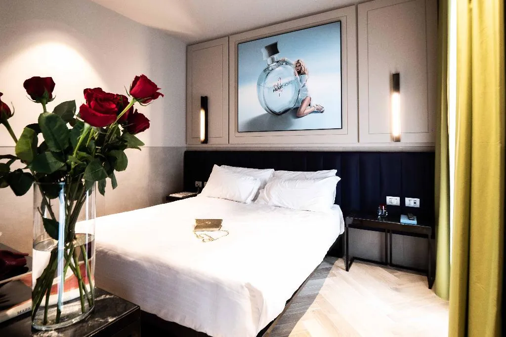 DOUBLE SINGLE USE WITH BALCONY Room, Heart Hotel, Milan