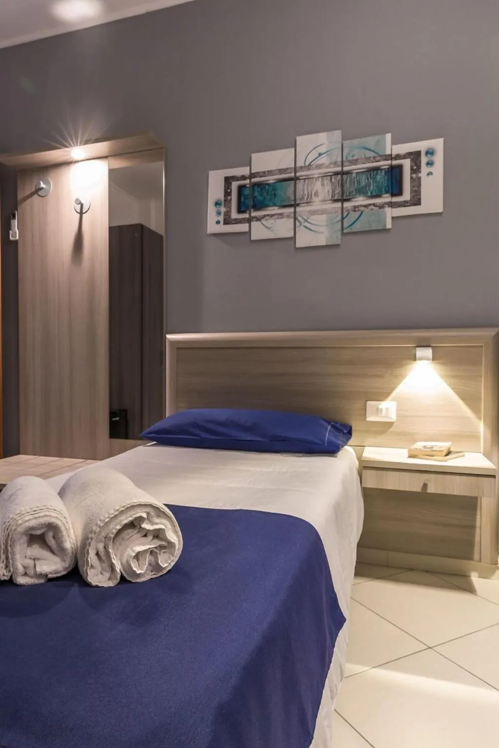 Room, La Piazzetta Guest House, Olbia